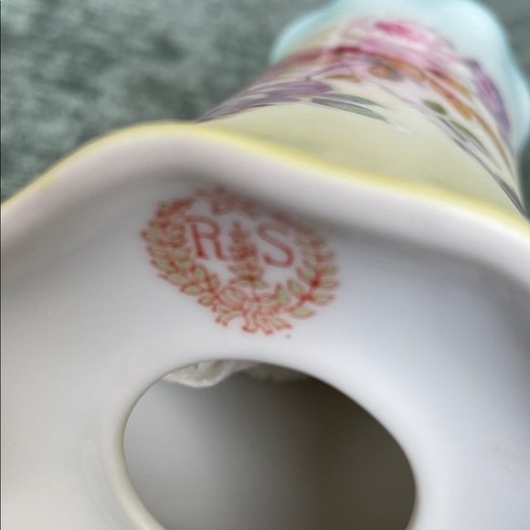 Porcelain Floral Hat Pin holder with Gold Trim - Picture 2 of 5